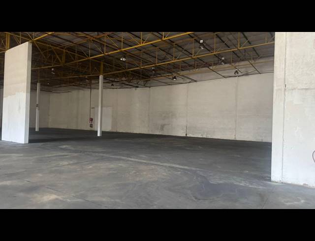 2,737M² WAREHOUSE TO LET IN HERMANSTAD